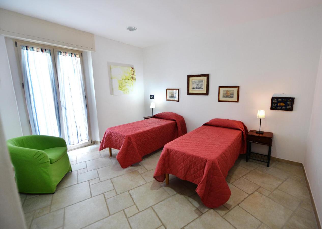 Fuori Rotta Holiday Home Maruggio Exterior photo
